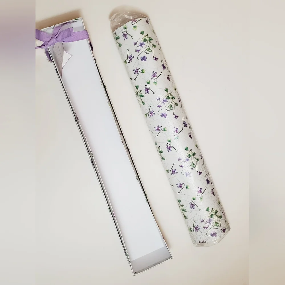 Asquith & Somerset April Violets Scented Drawer Linning Paper (6)